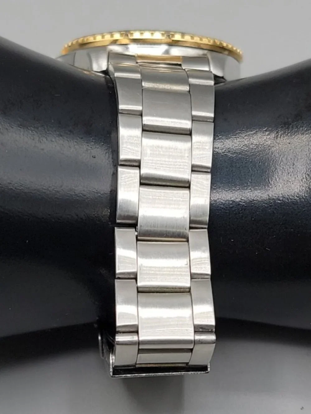 Vintage Renne Rains Stainless Steel Mens Two Tone Watch 8
